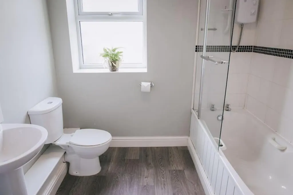Spacious 3 Bedroom House 요크 0*,  영국