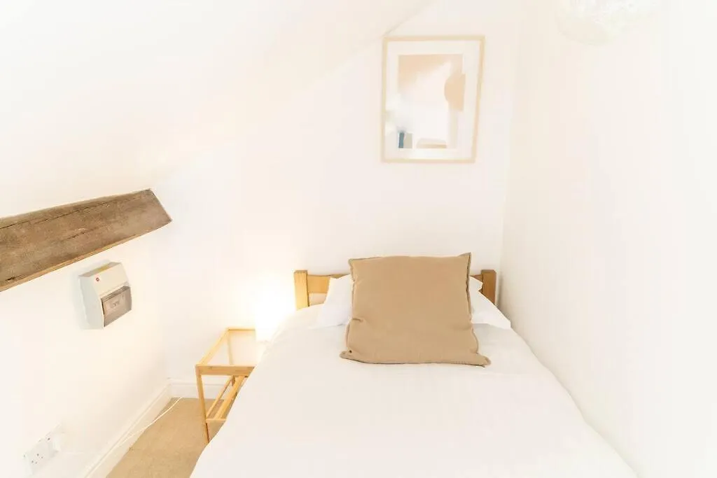 Spacious 3 Bedroom House 요크 0*,  영국