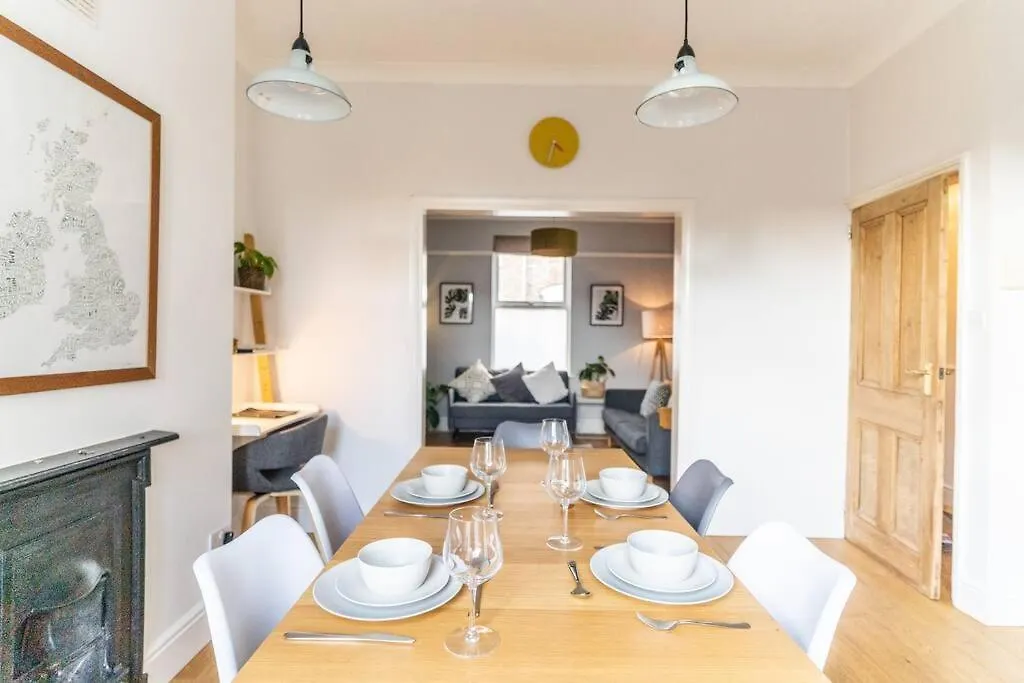 Spacious 3 Bedroom House 요크