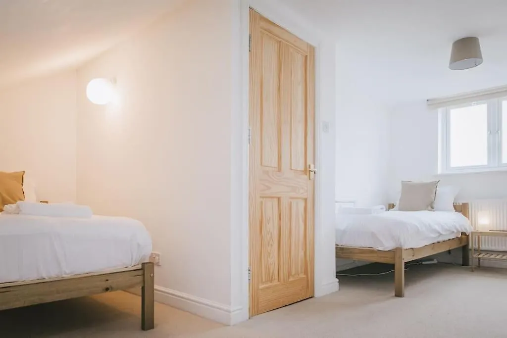 Spacious 3 Bedroom House 요크 펜션